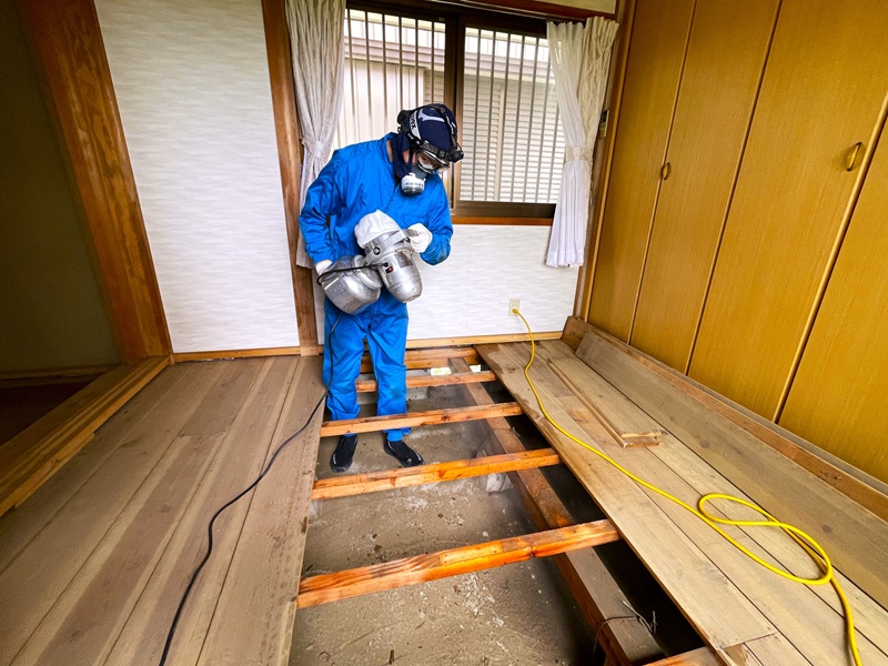 室内・床下内の洗浄