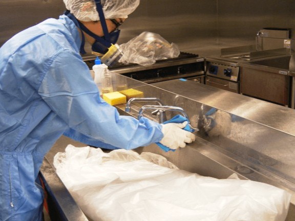 殺菌消毒作業の様子